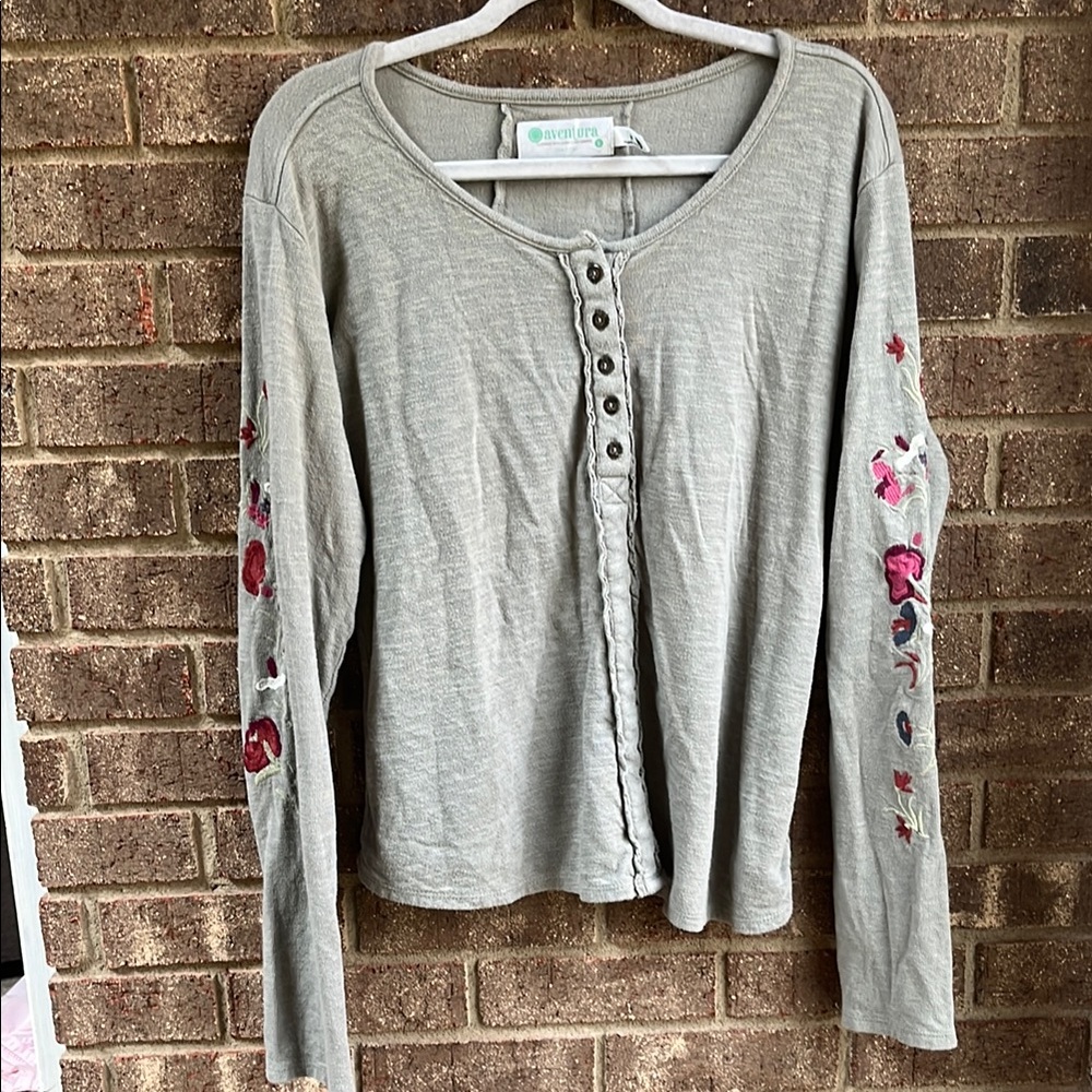 Aventura Light Gray Long Sleeve Top with Embroidered Floral Details